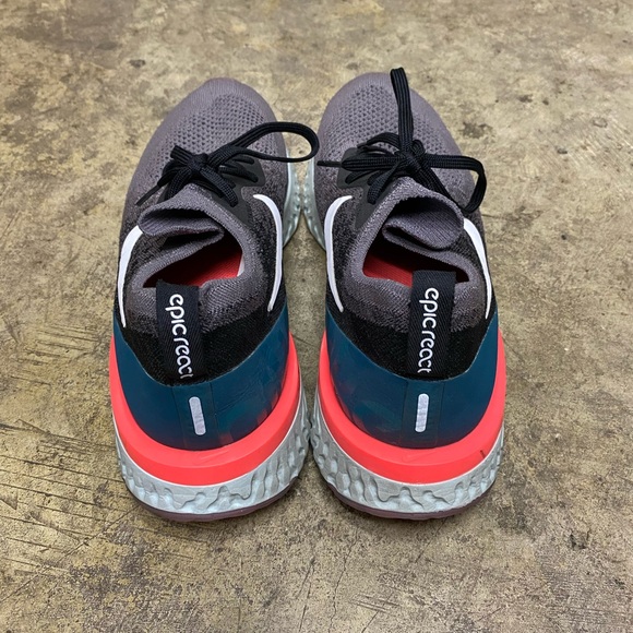 Nike Epic React Flyknit Running Shoes - Picture 5 of 8